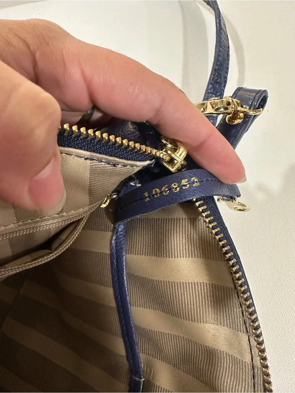 Brahmin Special Edition Navy Croc & Metallic Woven Crossbody Pristine Condition